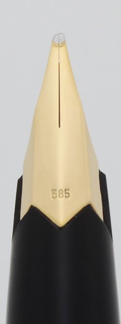 Montblanc 221 Fountain Pen (1970s) - Black, Piston Fill, 14k